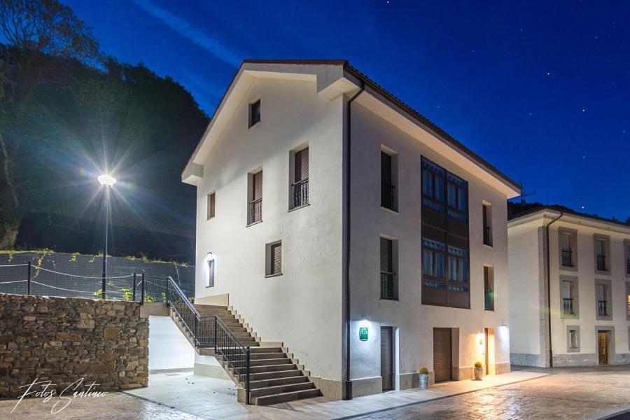 Apartamentos Buenavista Tineo Exterior foto